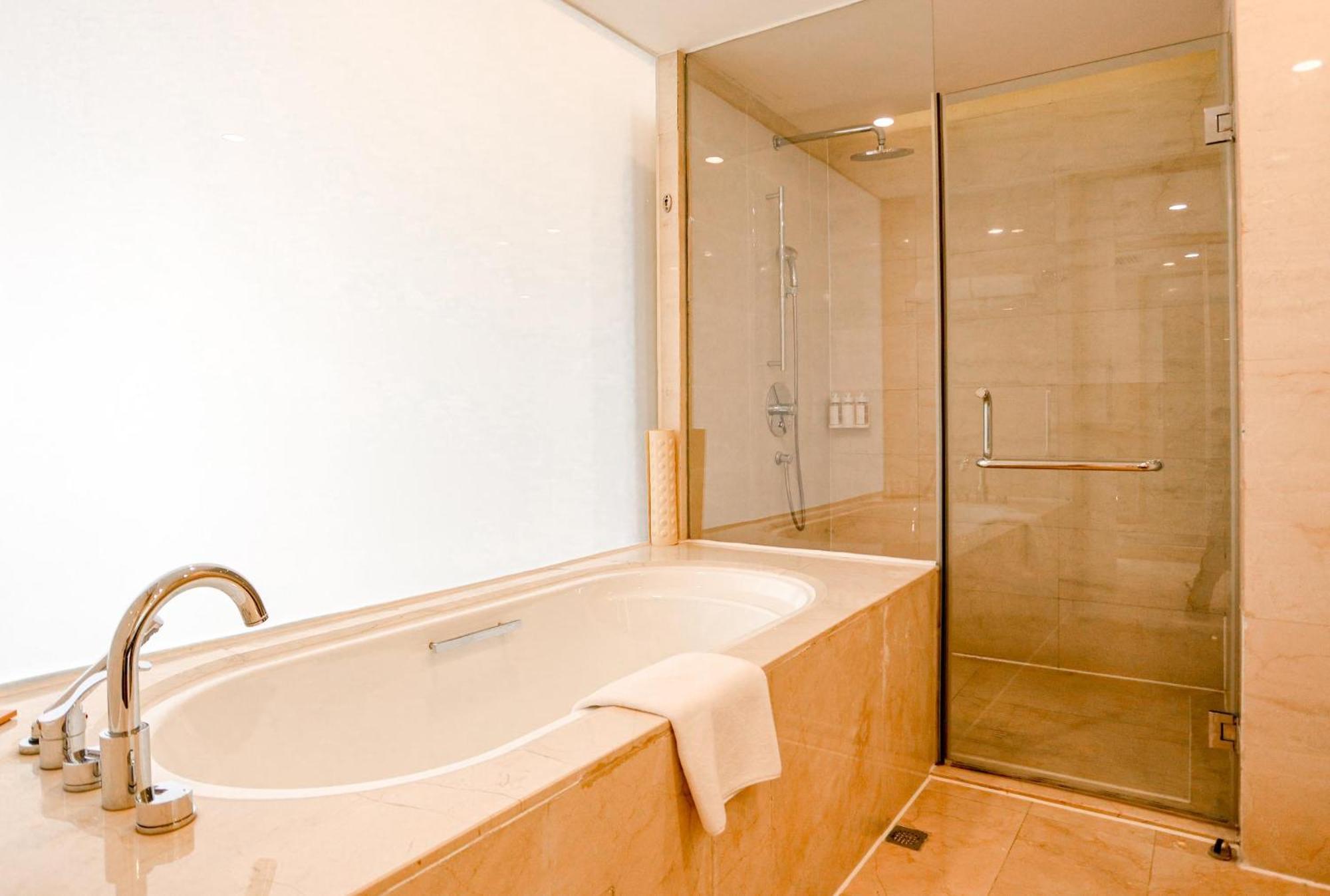 Radisson Hotel Tianjin Aqua City Bagian luar foto